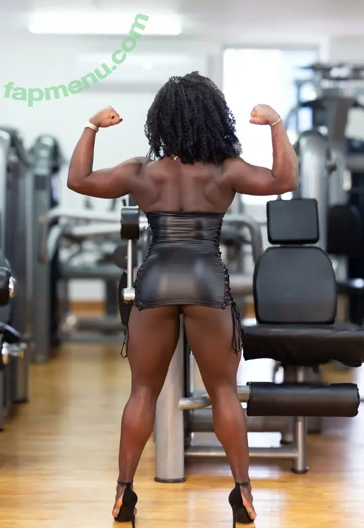 ivyfit nude photo #0004 (AriiGalaxyy / ivonnefit / soychocofit)