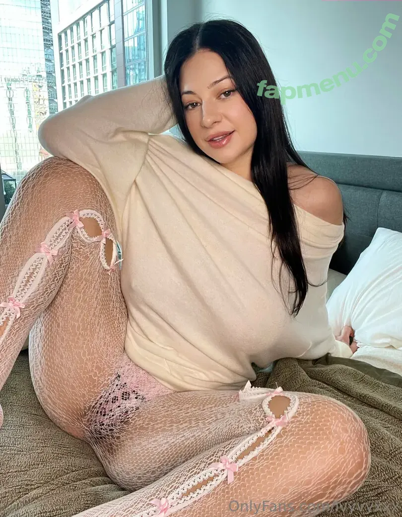 ivyvyxxx nude photo #0019 (ivydelrina)