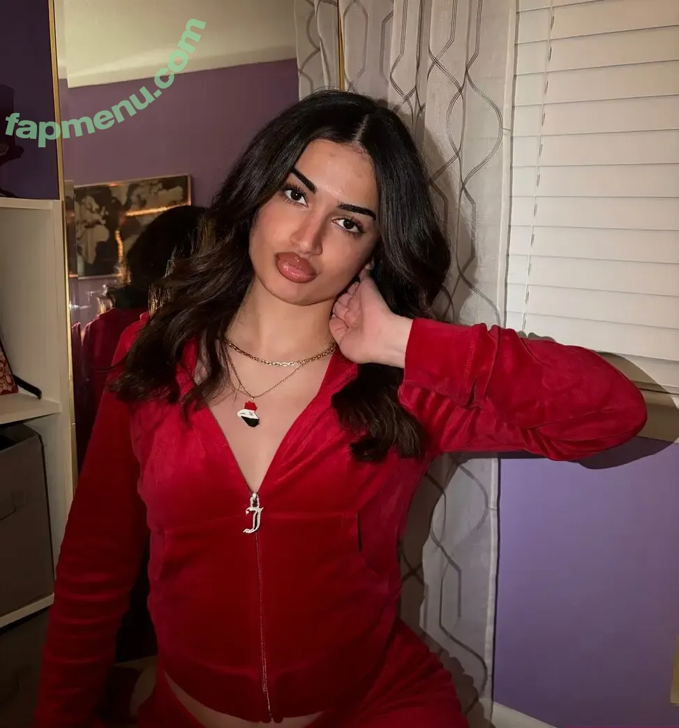 iyawitdafiya nude photo #0001 (iyawitdafiya)
