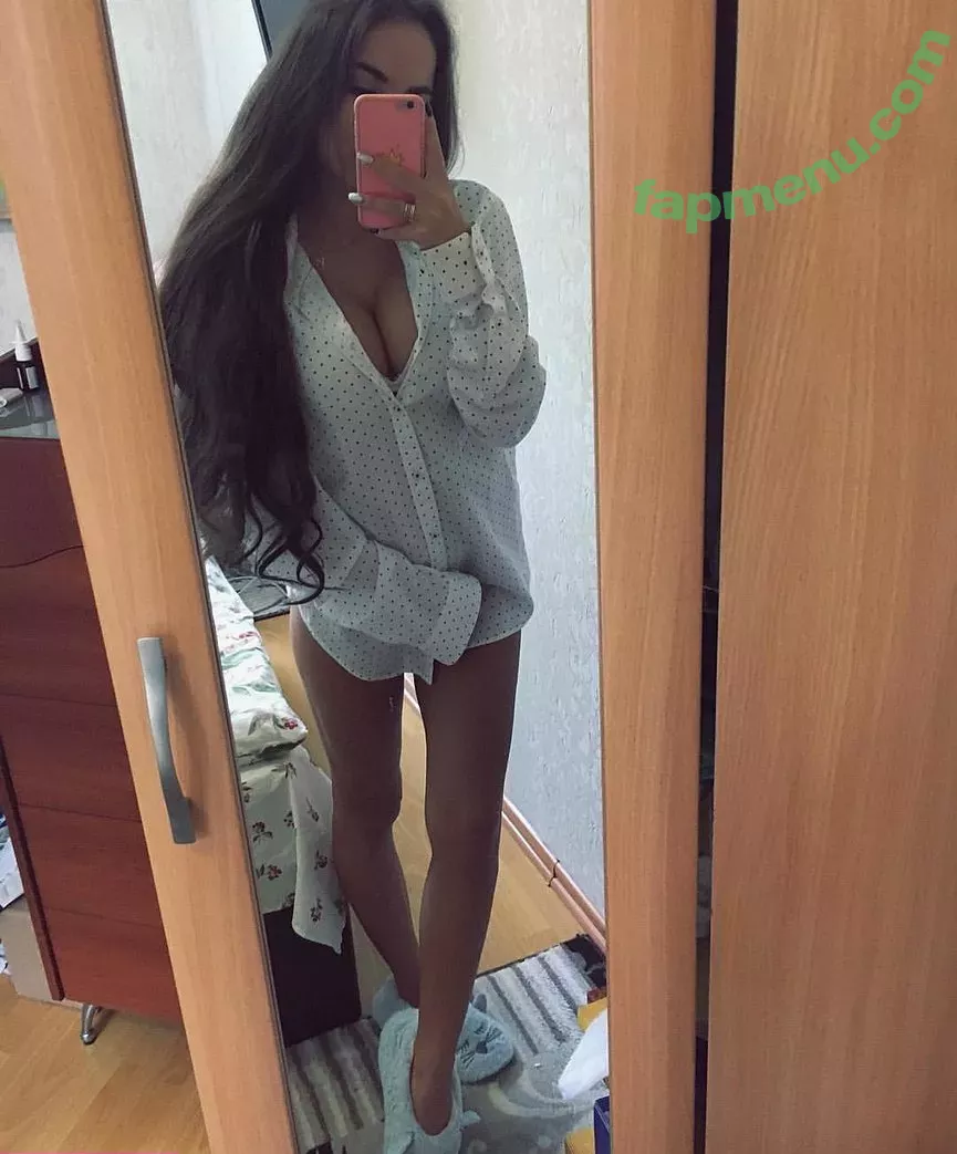 tiynmay nude photo #0212 (maytiyn)