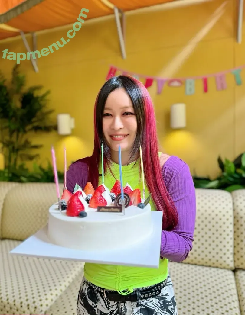 Iyo Sky nude photo #0399 (Io Shirai / iyoaghedo)