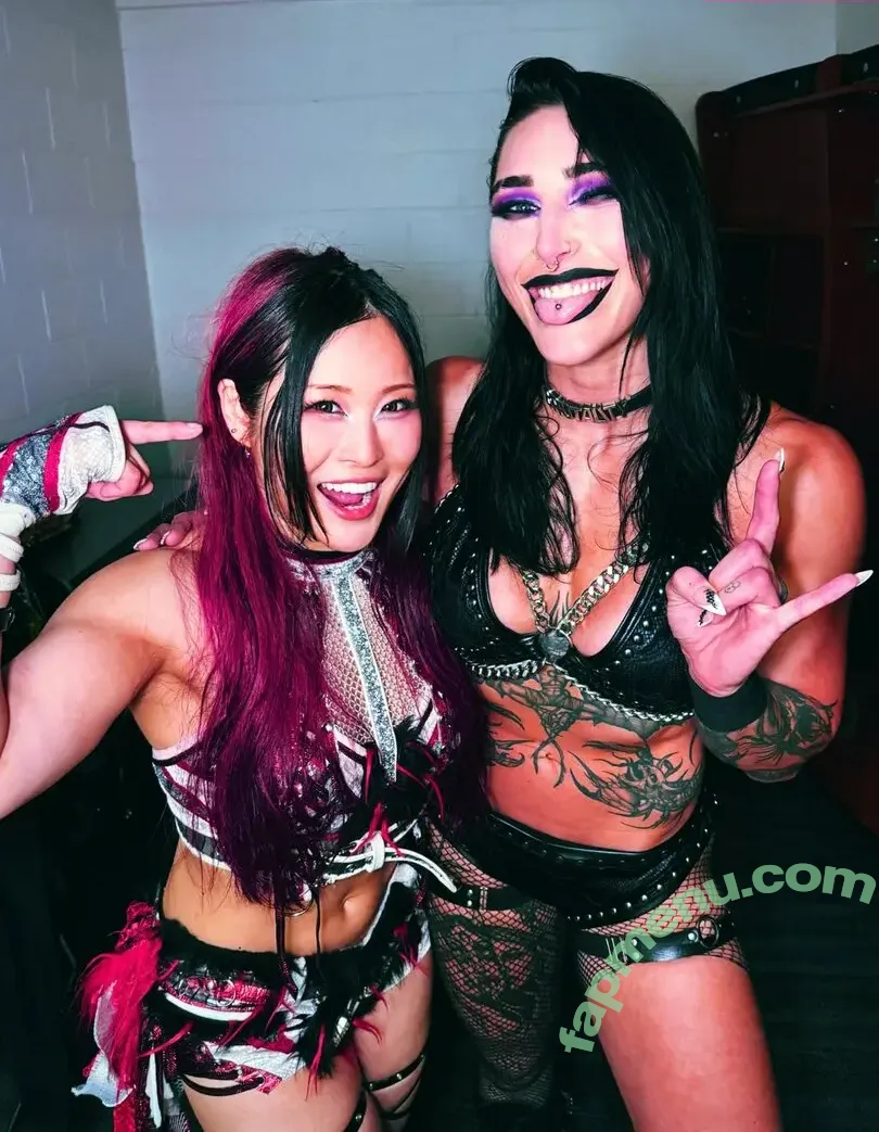 Iyo Sky nude photo #0729 (Io Shirai / iyoaghedo)