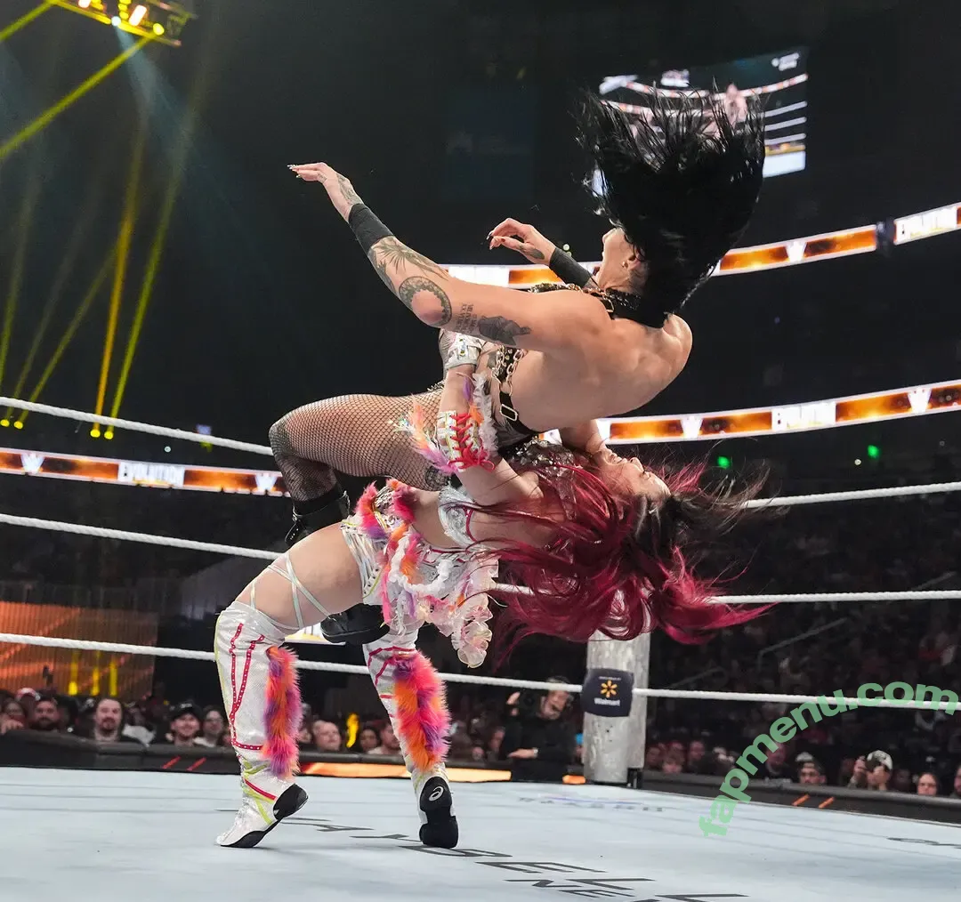 Iyo Sky nude photo #0823 (Io Shirai / iyoaghedo)