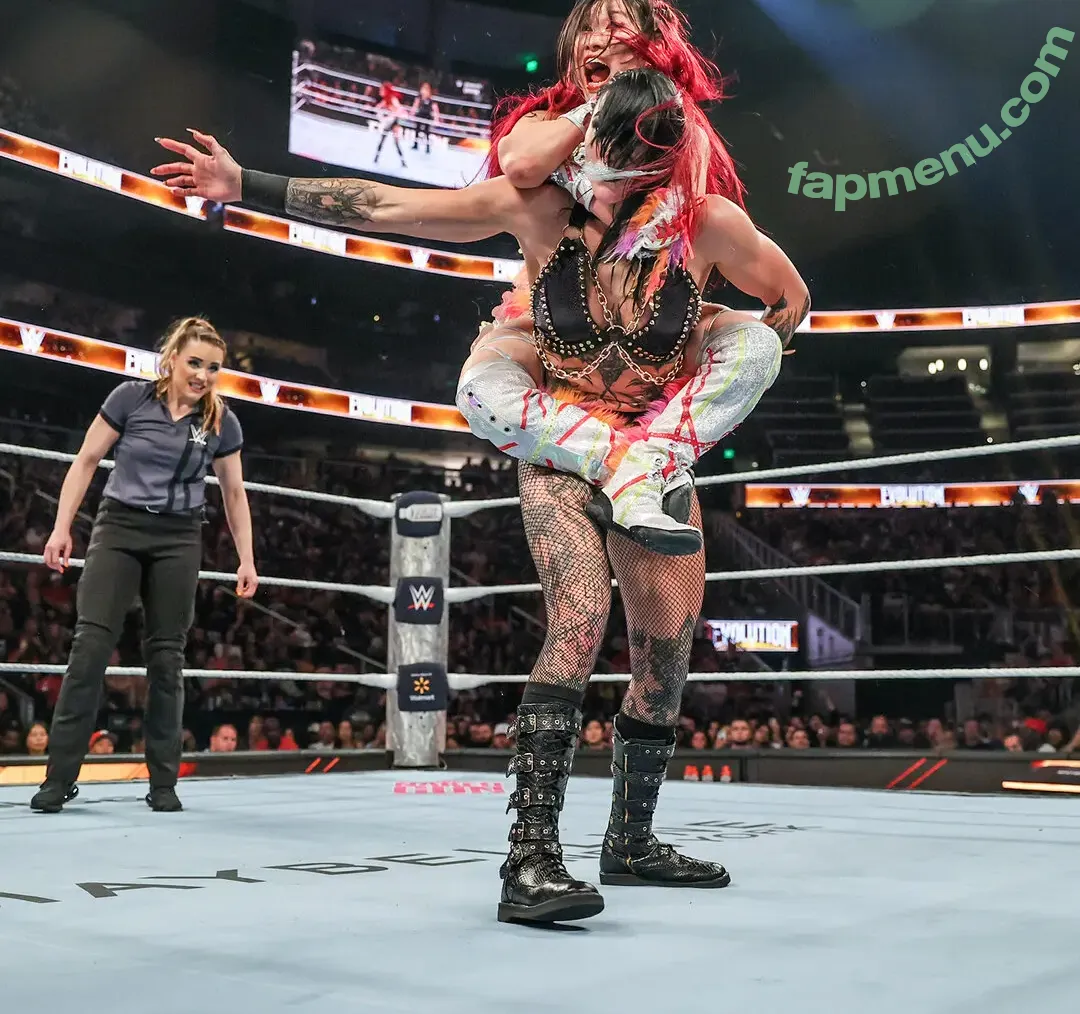 Iyo Sky nude photo #0827 (Io Shirai / iyoaghedo)