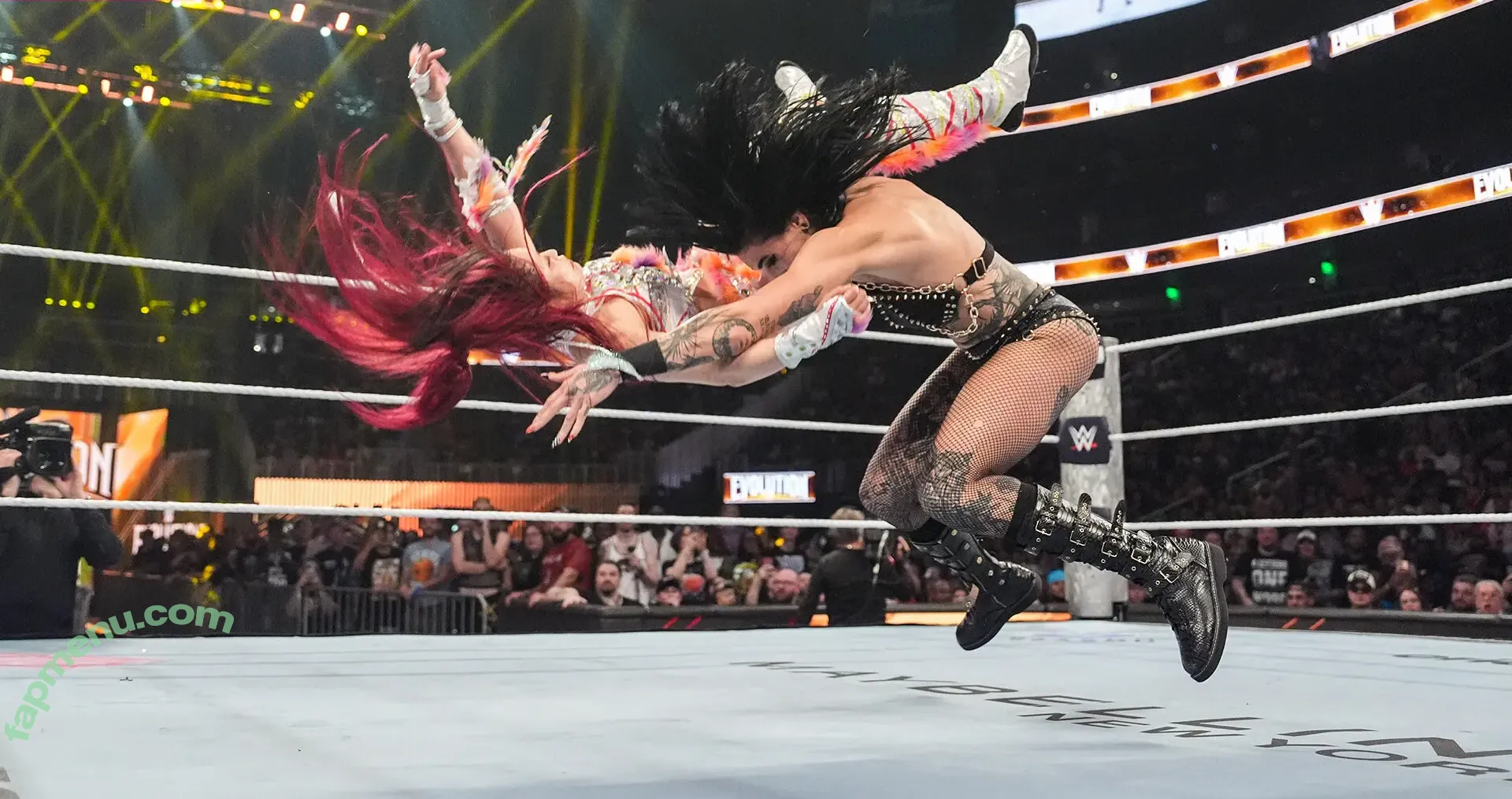 Iyo Sky nude photo #0829 (Io Shirai / iyoaghedo)