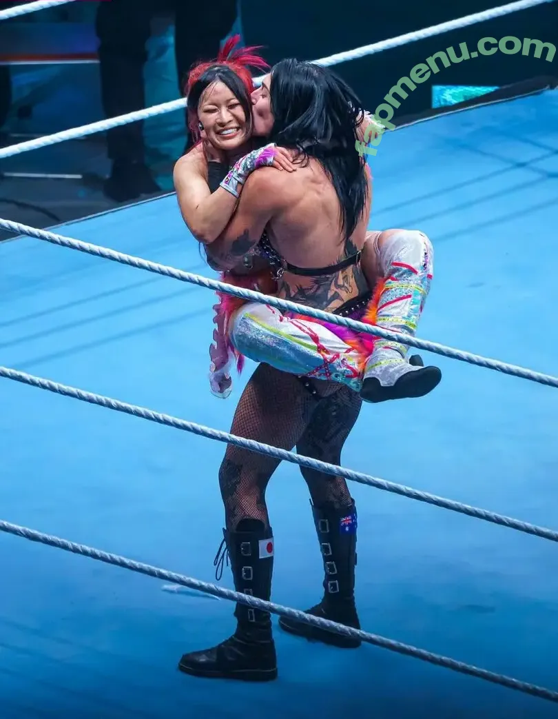 Iyo Sky nude photo #0970 (Io Shirai / iyoaghedo)