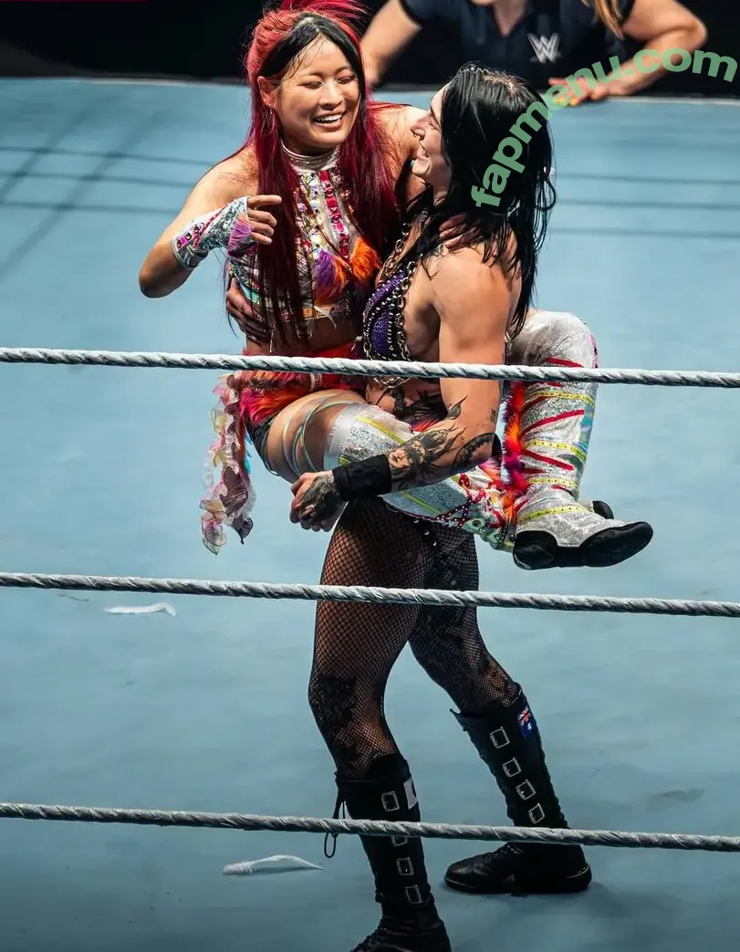 Iyo Sky nude photo #0981 (Io Shirai / iyoaghedo)