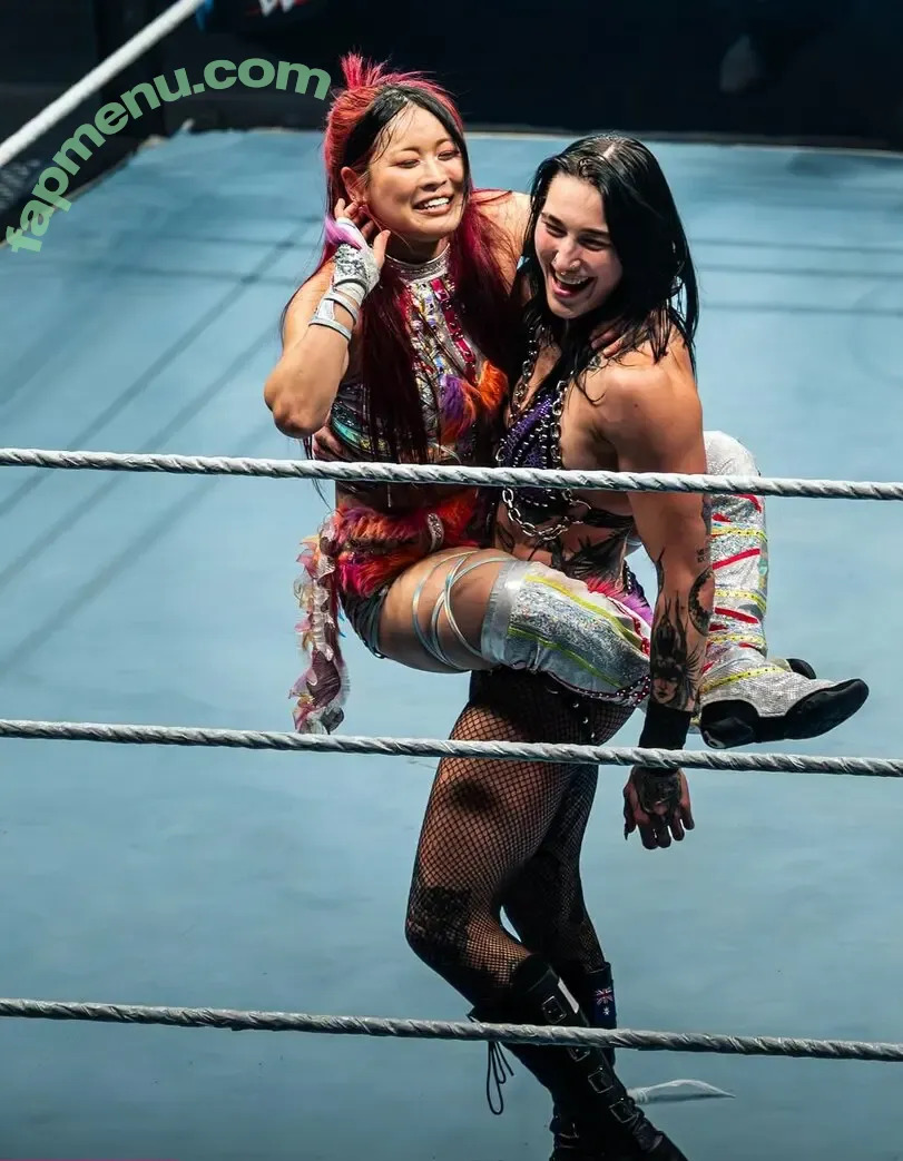 Iyo Sky nude photo #0982 (Io Shirai / iyoaghedo)