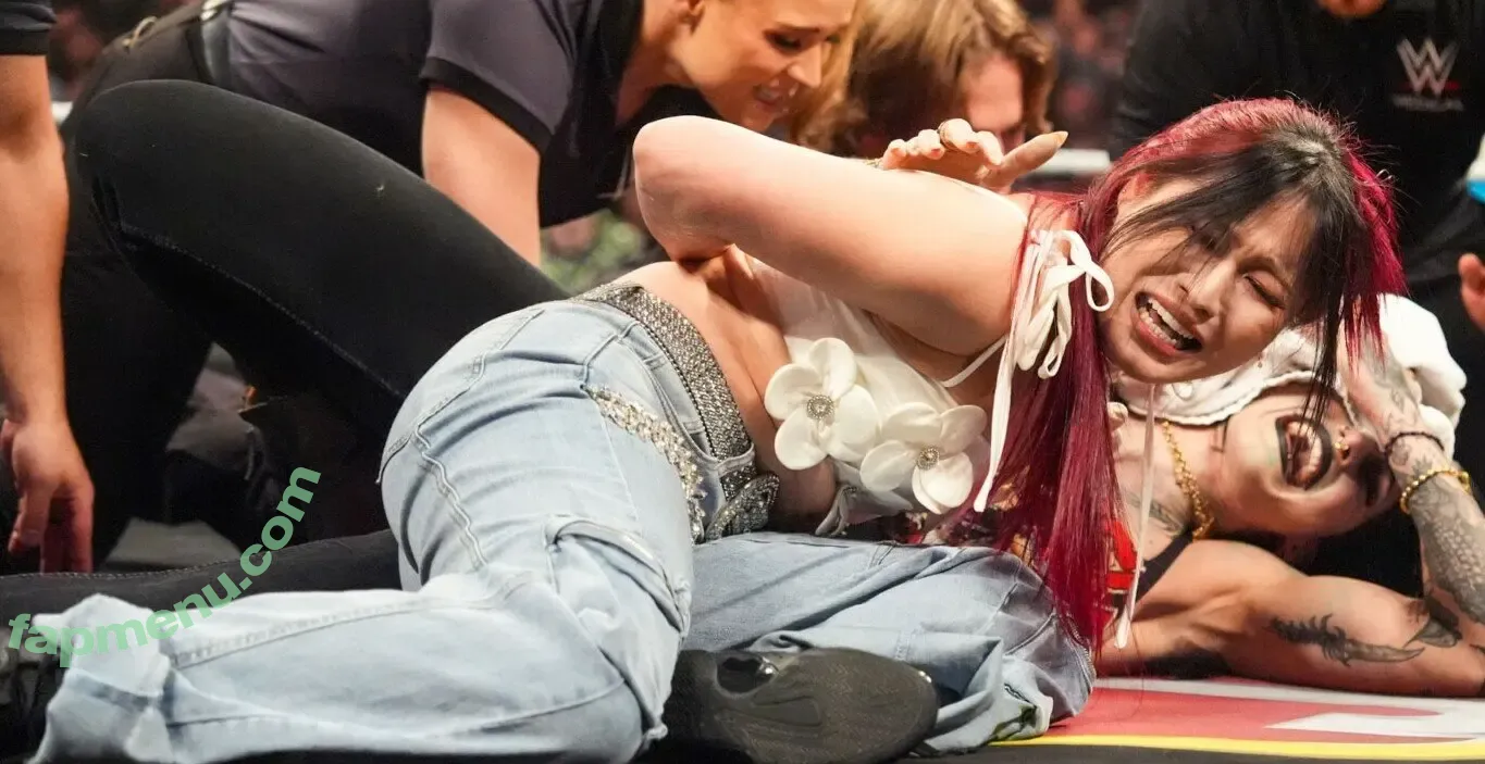 Iyo Sky nude photo #1047 (Io Shirai / iyoaghedo)