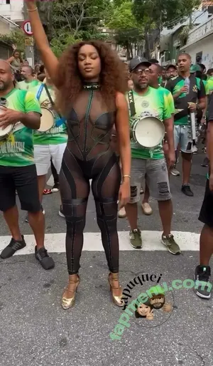 Iza Cantora / iza nude photo #0209