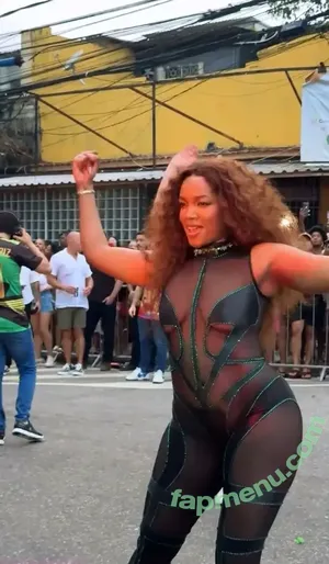 Iza Cantora / iza nude photo #0216