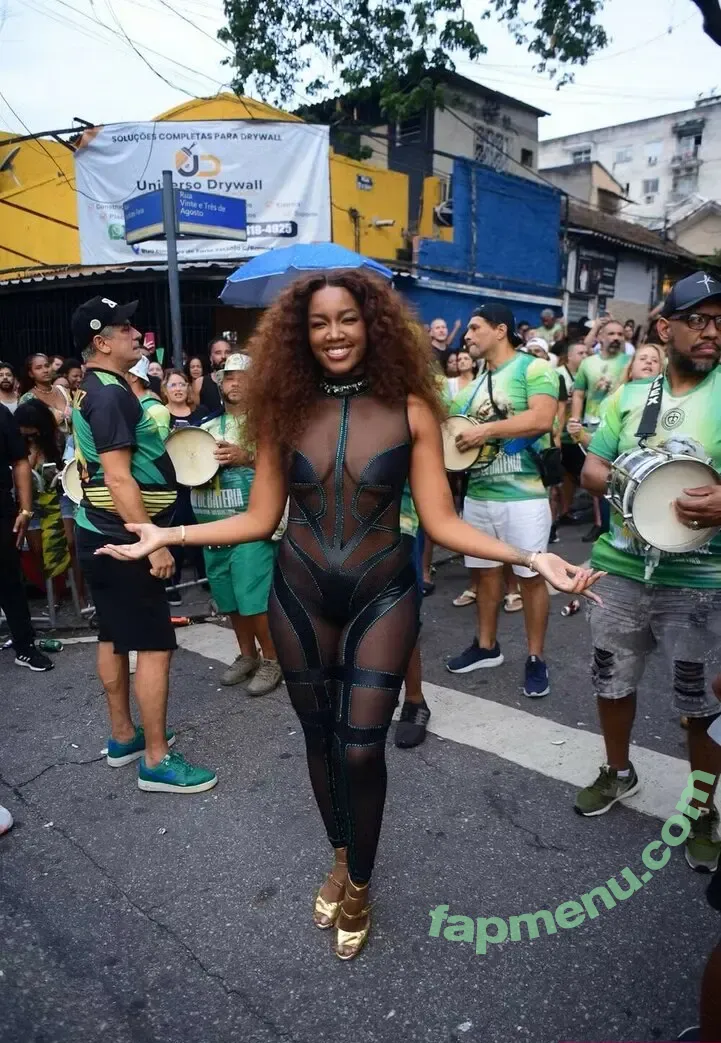 Iza Cantora nude photo #0204 (iza)