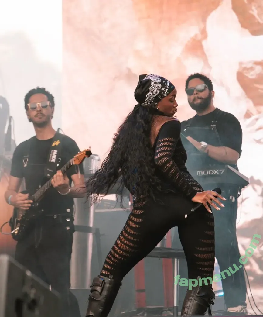 Iza Cantora nude photo #0222 (iza)