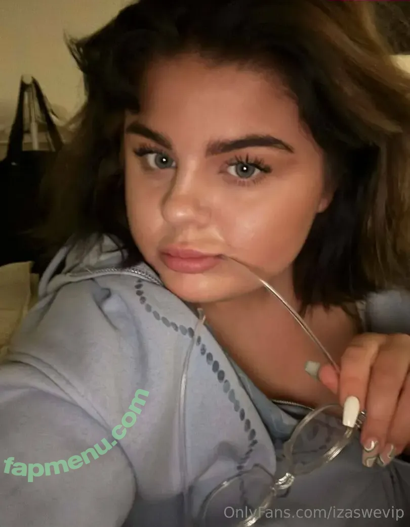 izaprivata nude photo #0003 (izaswevip / svenskaiza)