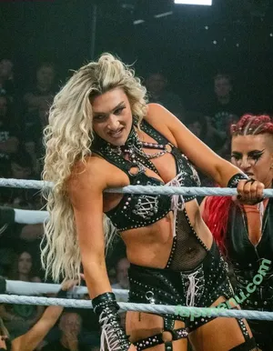 Izzi Dame / WWE NXT / izzi_bee / izzi_wwe nude photo #0401