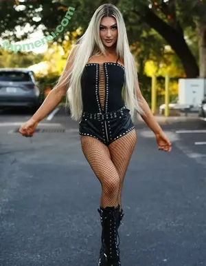 Izzi Dame / WWE NXT / izzi_bee / izzi_wwe nude photo #0419