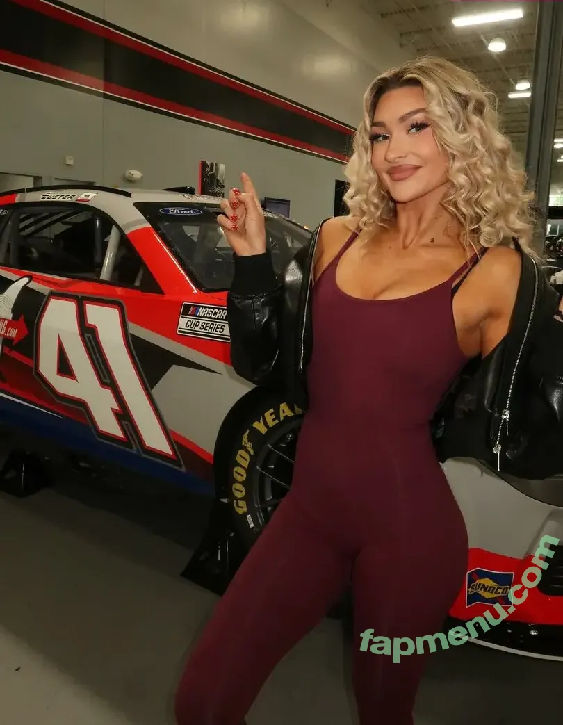 Izzi Dame nude photo #0390 (WWE NXT / izzi_bee / izzi_wwe)