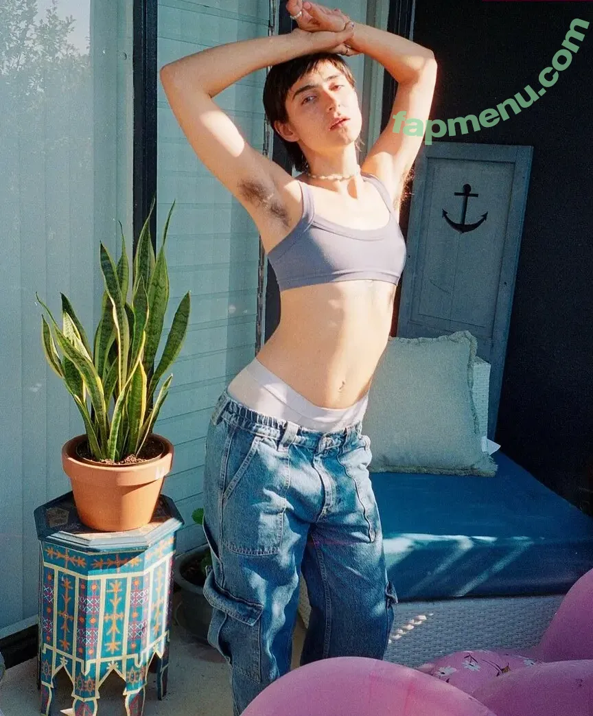 Izzi Rojas nude photo #0034 (actorwho_lovesyou / is_he_rojas)