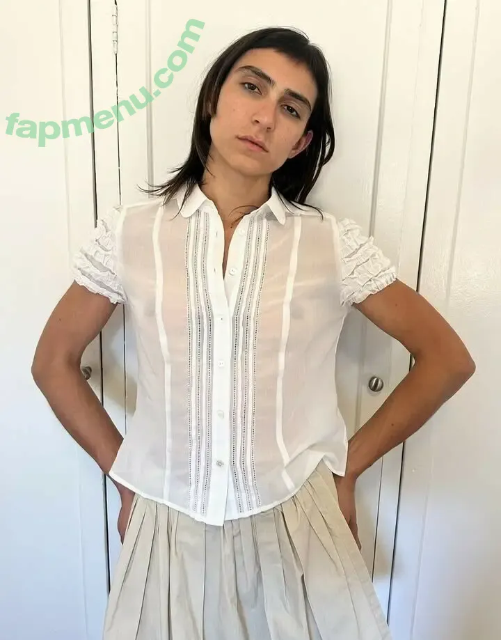 Izzi Rojas nude photo #0036 (actorwho_lovesyou / is_he_rojas)