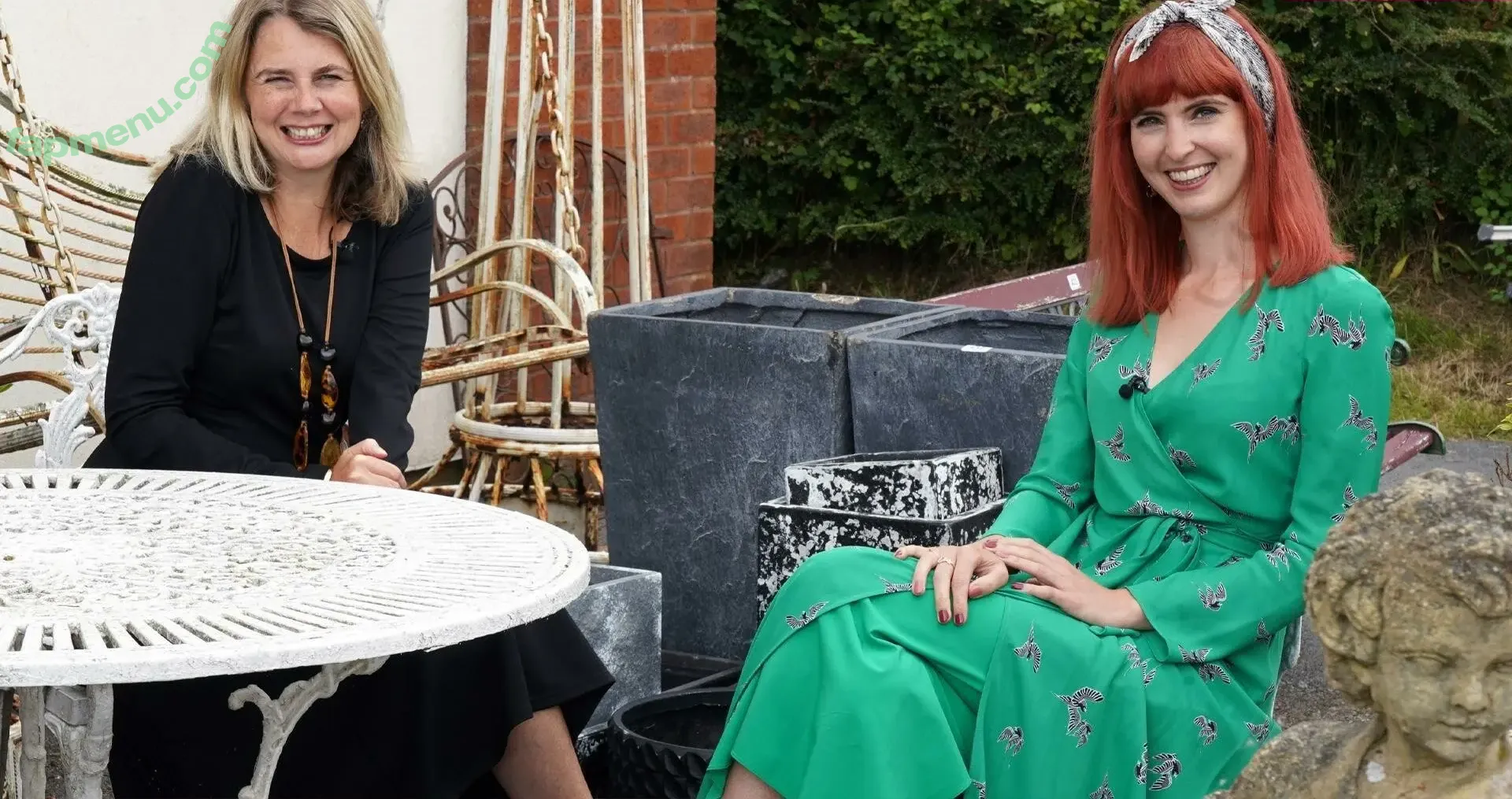 Izzie Balmer nude photo #0034 (izziedot)