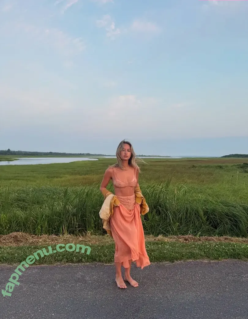 izzipoopi nude photo #0074 (izzipoopi)