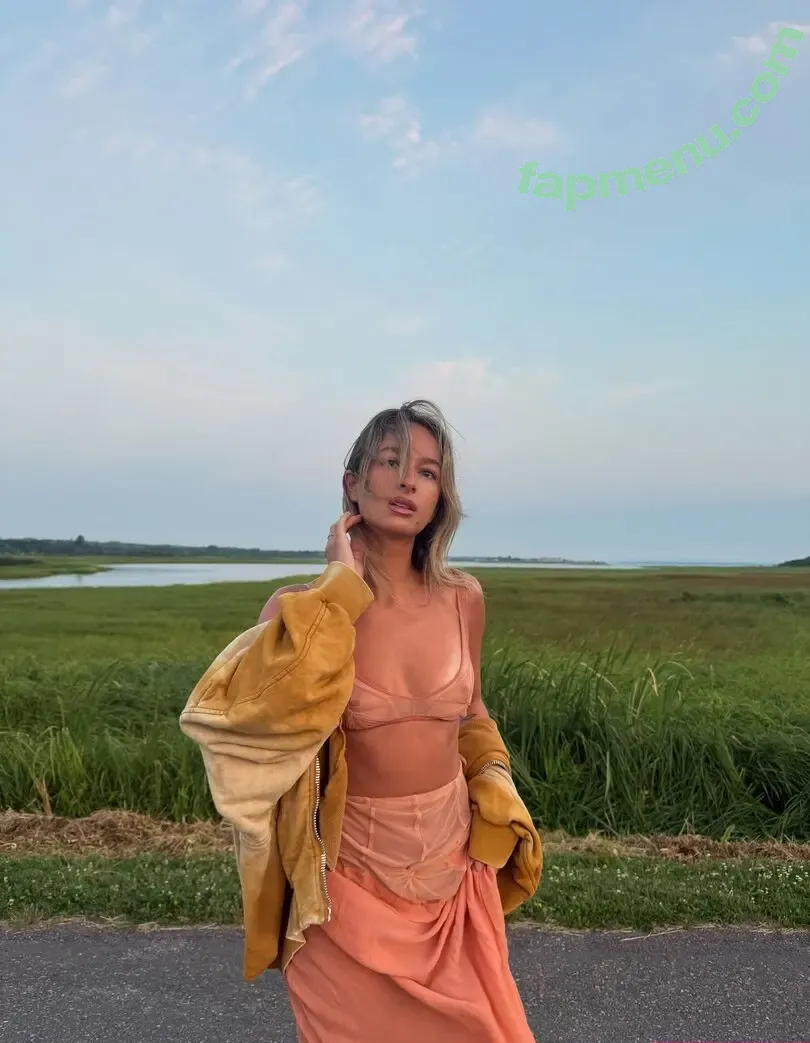 izzipoopi nude photo #0077 (izzipoopi)