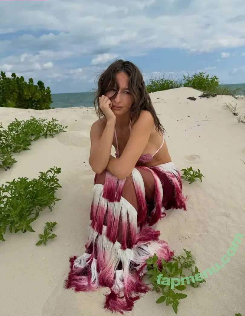 izzipoopi nude photo #0080 (izzipoopi)