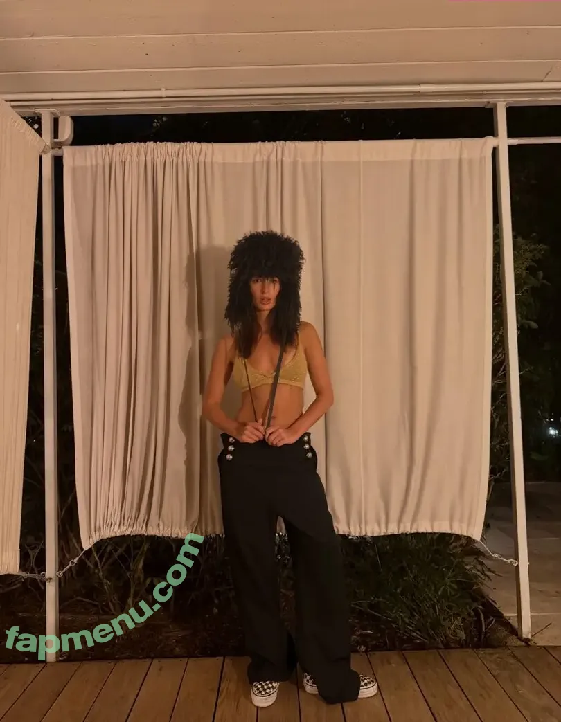 izzipoopi nude photo #0090 (izzipoopi)