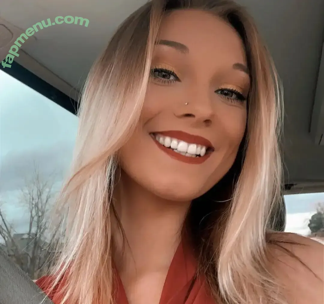 Izziyo14 nude photo #0065 (Izzijoe14 / Izzilzyo)