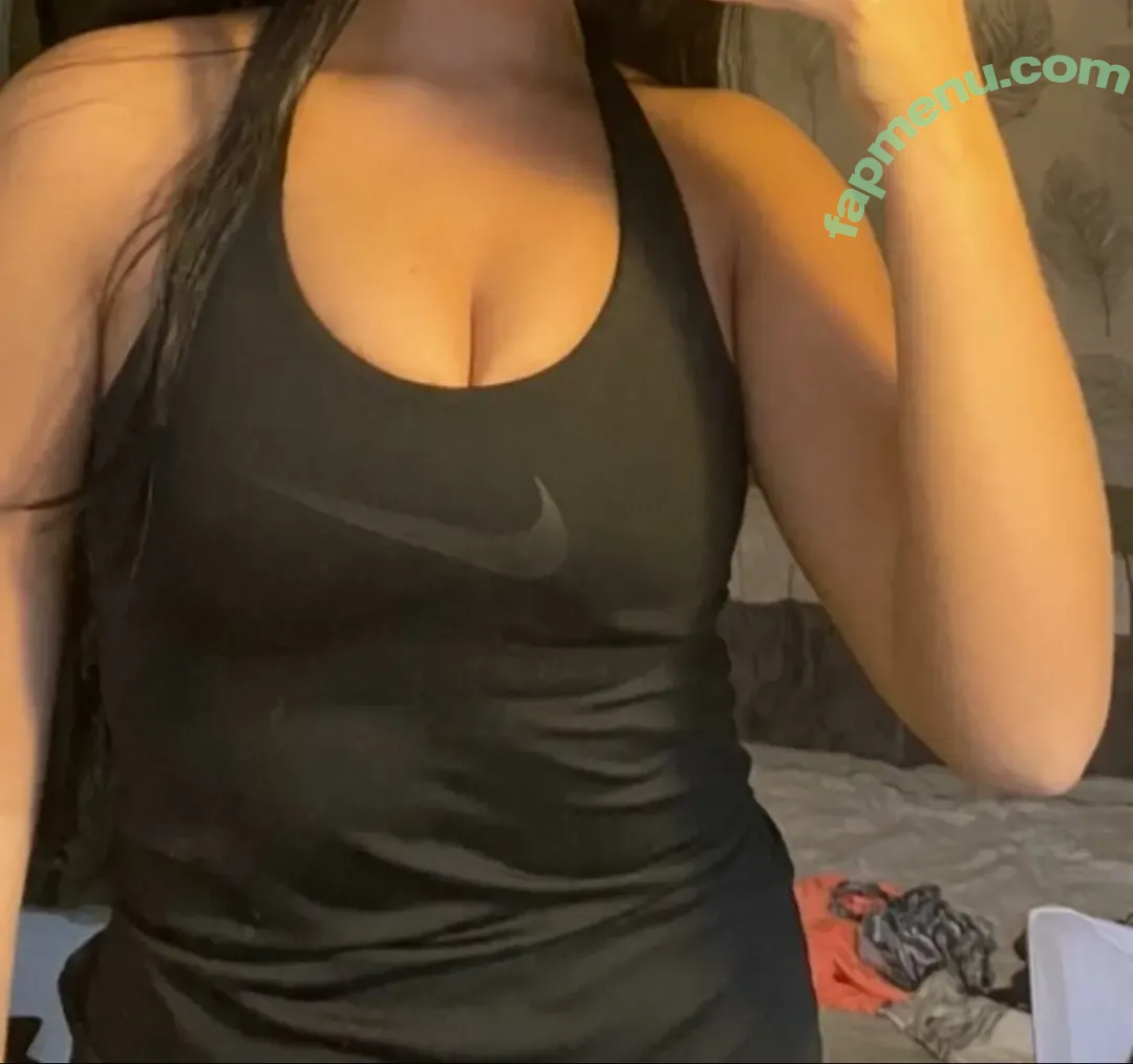Izzy Barnes nude photo #0015 (izzybarnes96)
