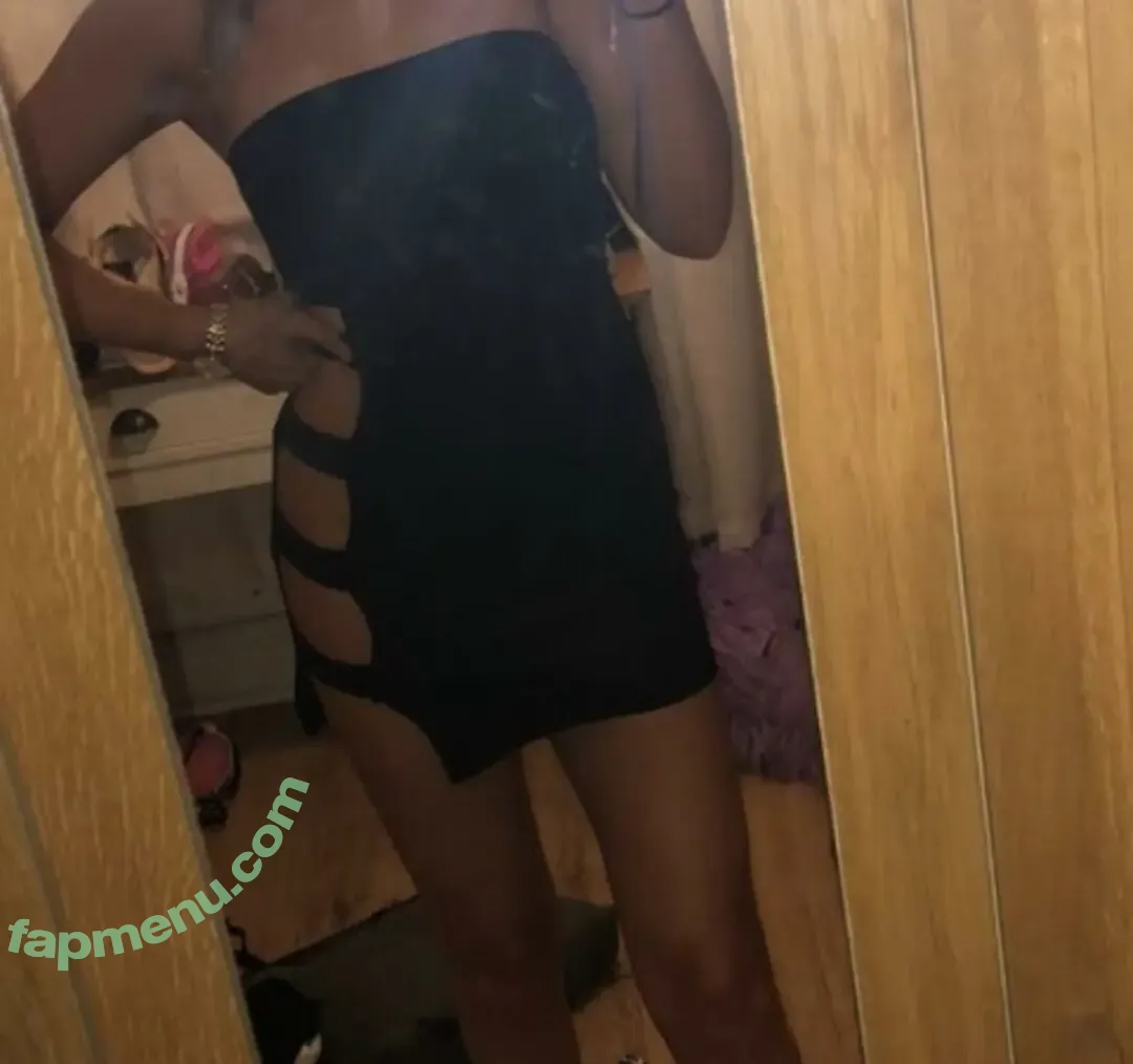 Izzy Barnes nude photo #0062 (izzybarnes96)