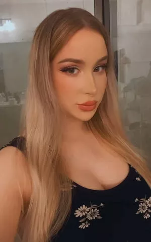 Izzy G / mizzizzyg / pnkysparkles nude photo #0008
