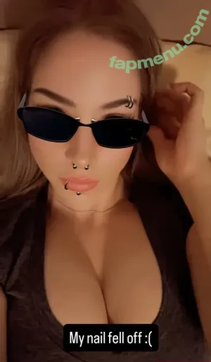 Izzy G / mizzizzyg / pnkysparkles nude photo #0476
