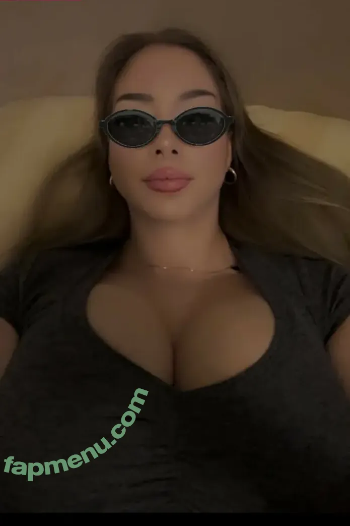 Izzy G nude photo #0470 (mizzizzyg / pnkysparkles)