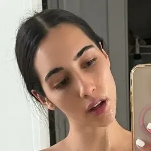 Izzy Green / Lazybutnotwithyou / izzygreen / izzyygreenn.xo nude photo #0004
