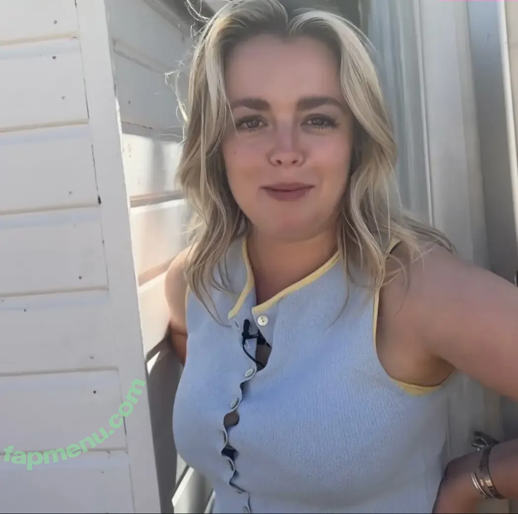 Izzy Hammond nude photo #0030 (izzyhammondx)