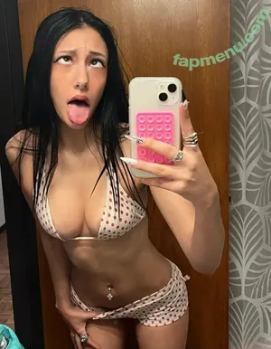 izzy.lavigne / eladrielizzy nude photo #0022