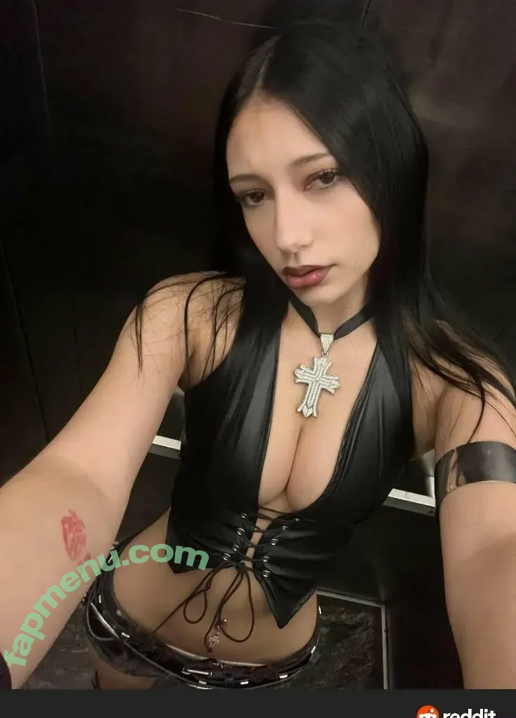 izzy.lavigne nude photo #0023 (eladrielizzy)