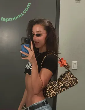 Izzybizzyspider / itsizzypaige nude photo #0399