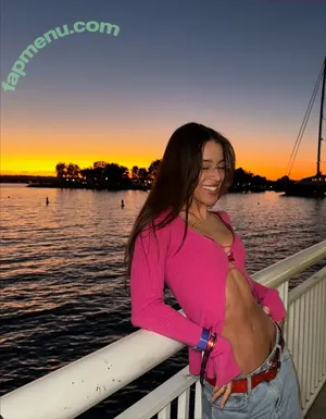 Izzybizzyspider / itsizzypaige nude photo #0405