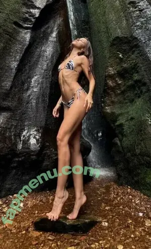 Izzybizzyspider / itsizzypaige nude photo #0415