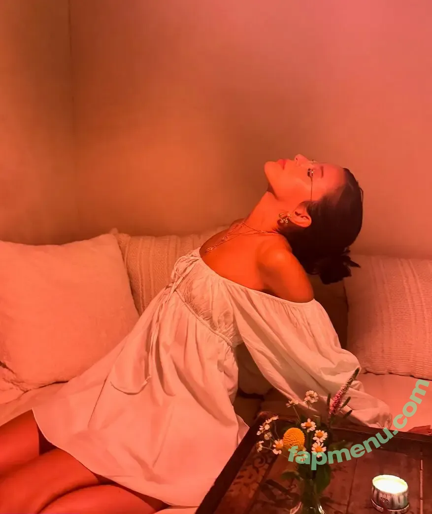 Izzybizzyspider nude photo #0279 (itsizzypaige)