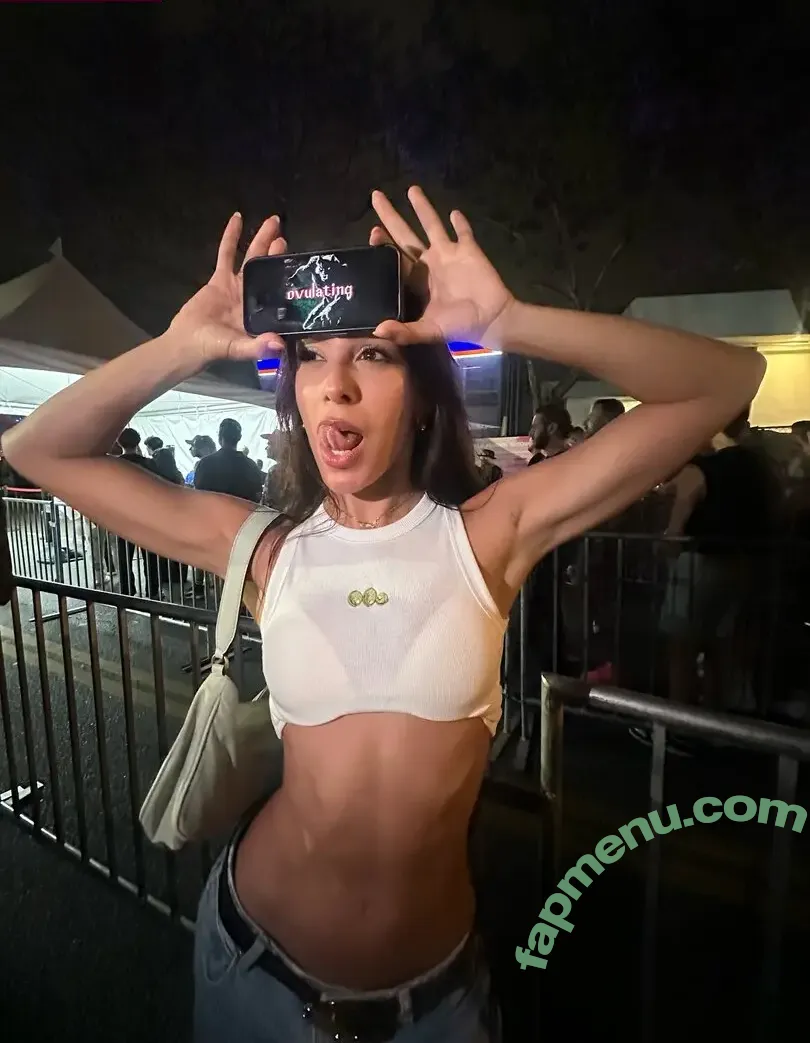 Izzybizzyspider nude photo #0337 (itsizzypaige)