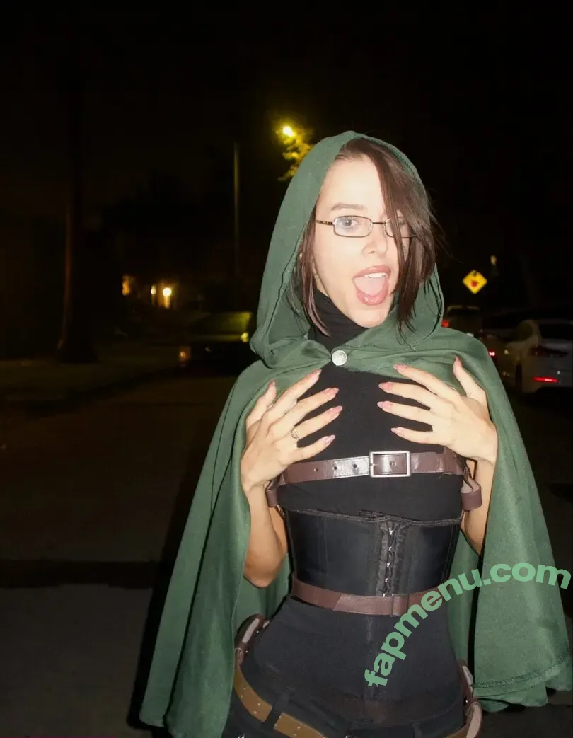 Izzybizzyspider nude photo #0411 (itsizzypaige)