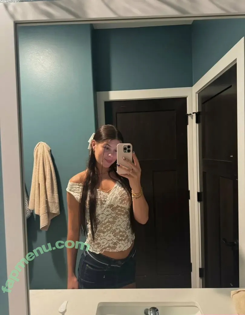 izzyliciousss nude photo #0006 (izzyliciousss_)