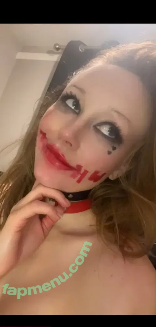 izzypeaches21 nude photo #0019 (izzypaigeee)