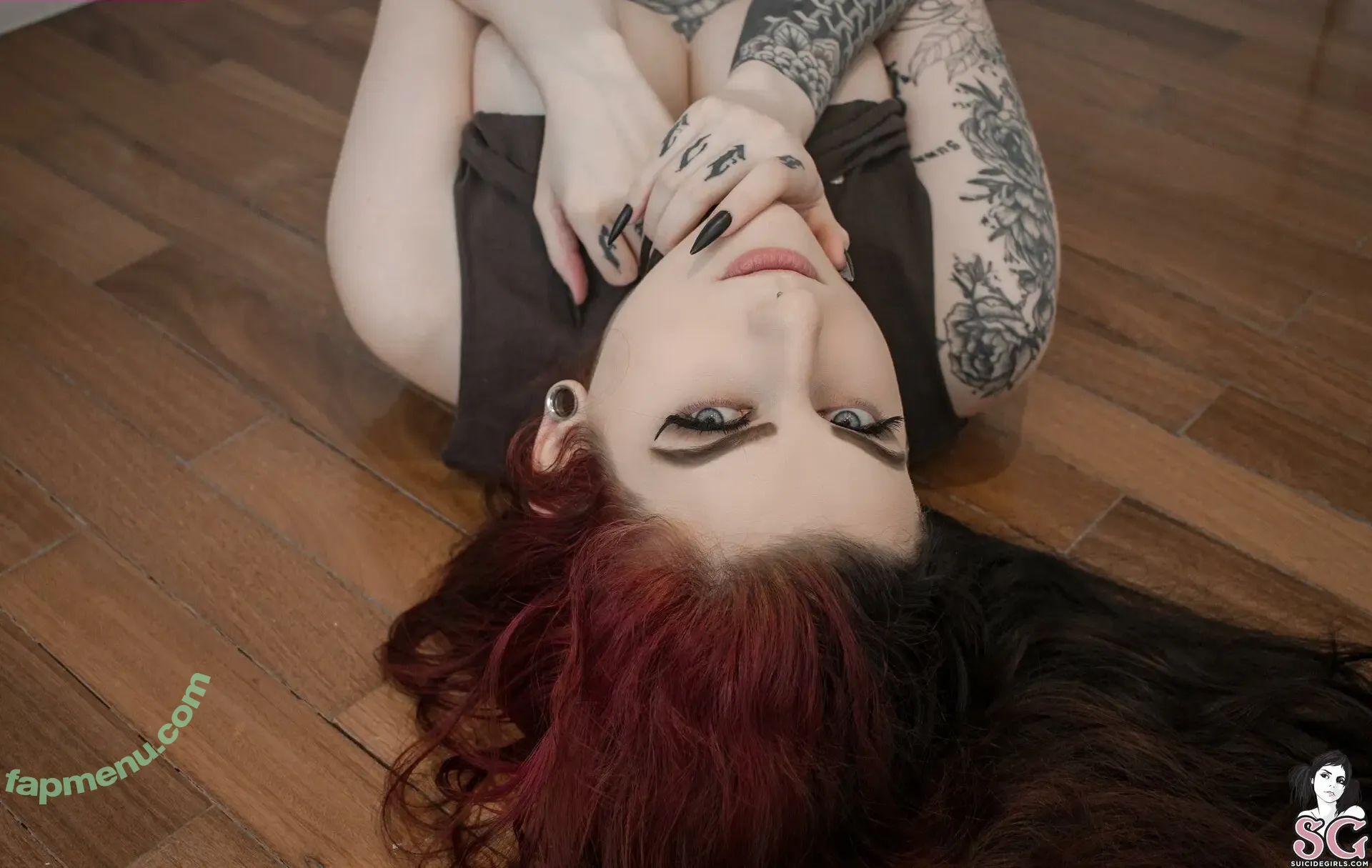 Izzyvonl nude photo #0039 (Izzyvonl)