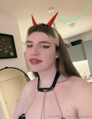 izzywinterz nude photo #0080