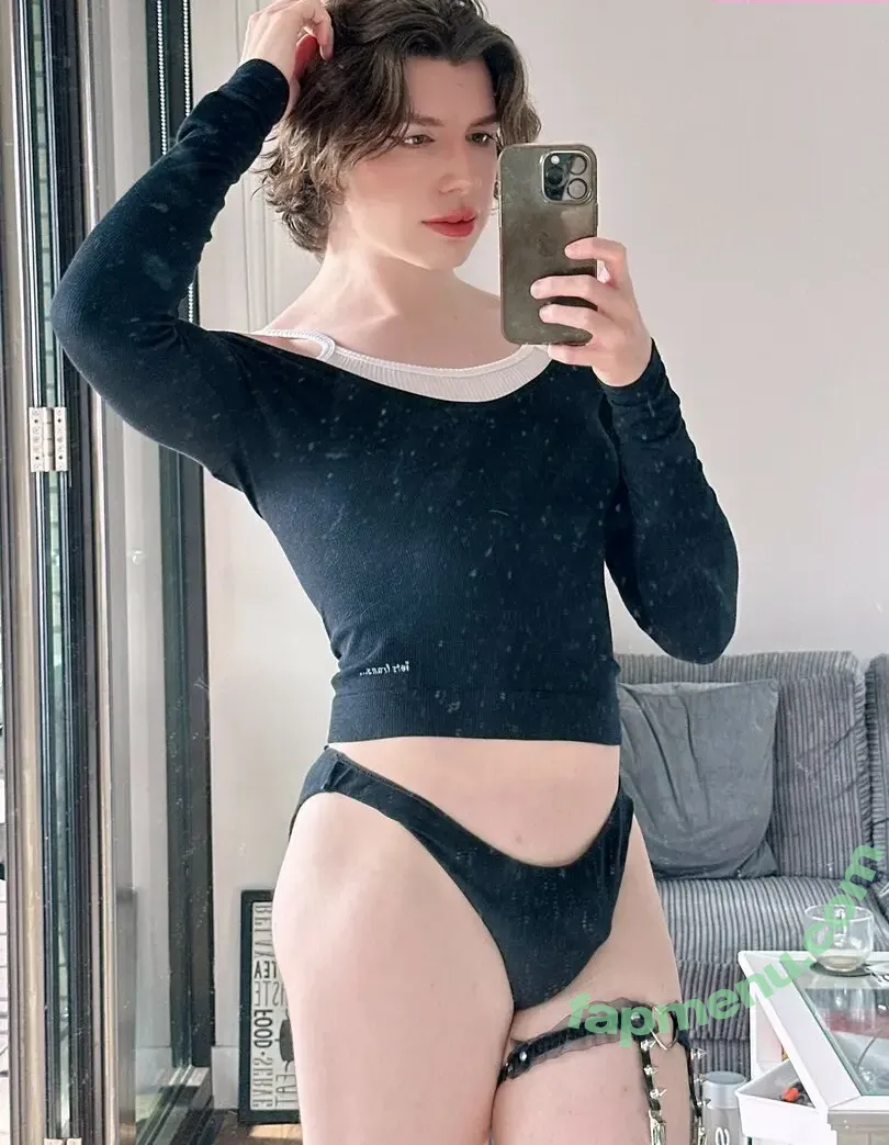 izzywinterz nude photo #0118 (izzywinterz)