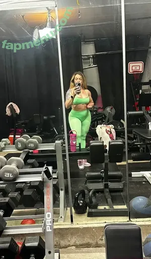 j3nyfrmtheblock / jenny.from.the.block nude photo #0077